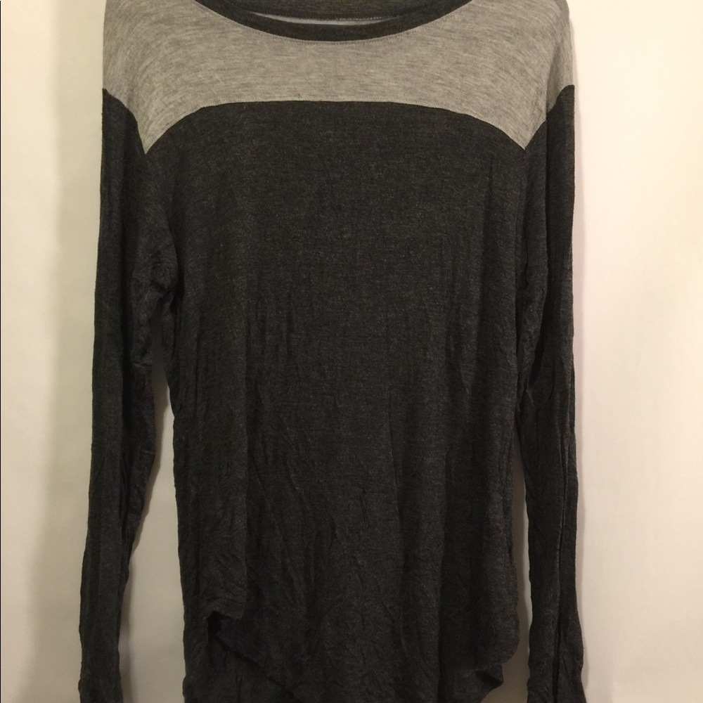 Well worn ladies long sleeve sz med tee gray